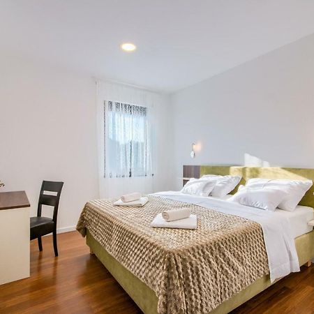 Rooms K&T Sea Side Luxury Pula Exterior foto