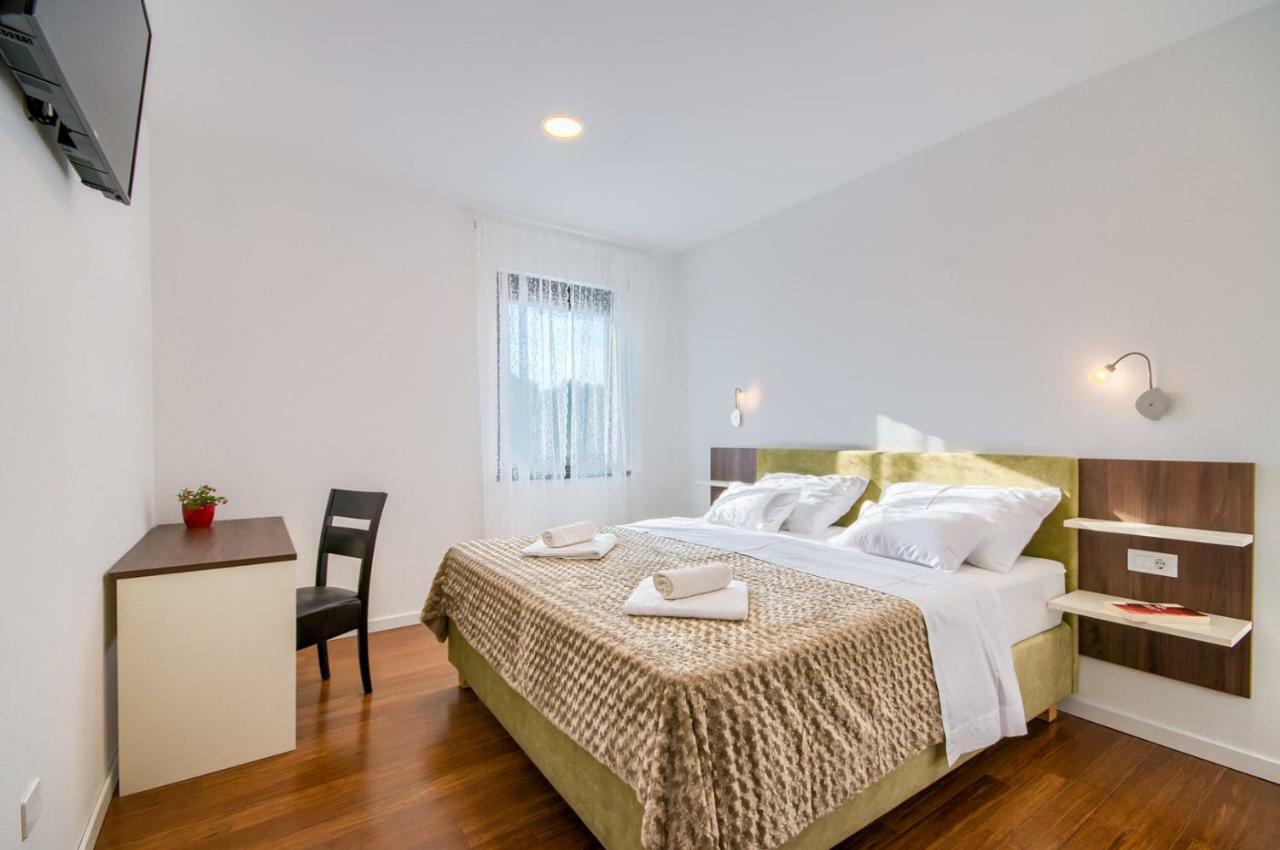 Rooms K&T Sea Side Luxury Pula Exterior foto