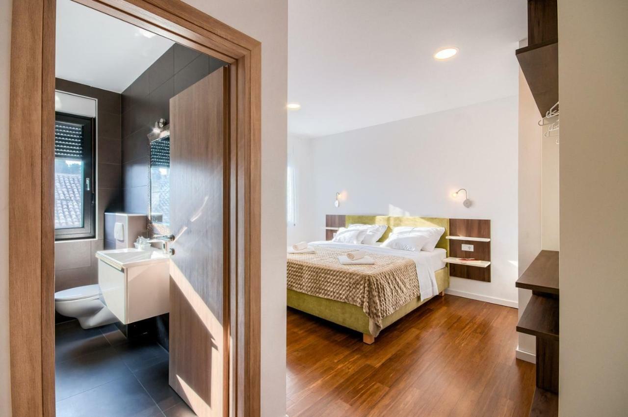 Rooms K&T Sea Side Luxury Pula Exterior foto